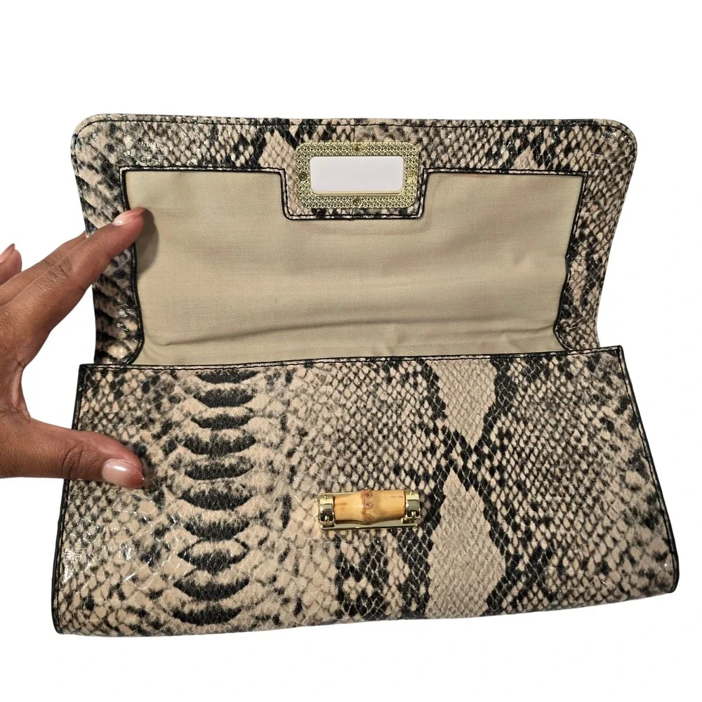 Banana‎ Republic Clutch Bag Beige Snakeskin Print Bamboo Turn-Lock Closure